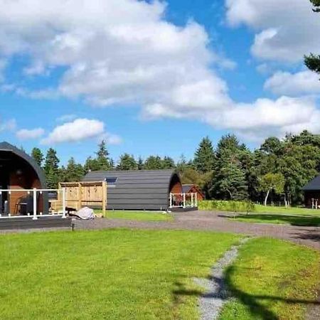 Red Squirrel Log Cabin With Hot Tub Keith Exterior photo